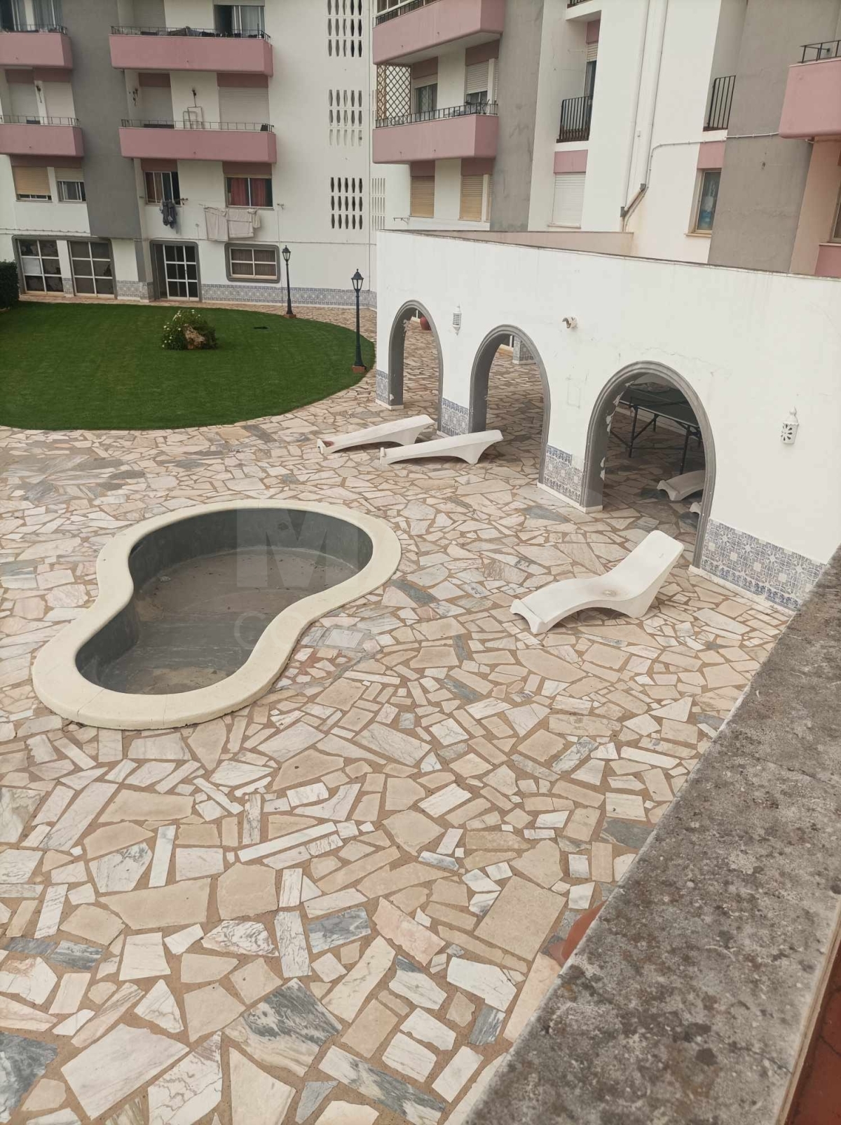 3 bedroom apartment in Portimão with pool
